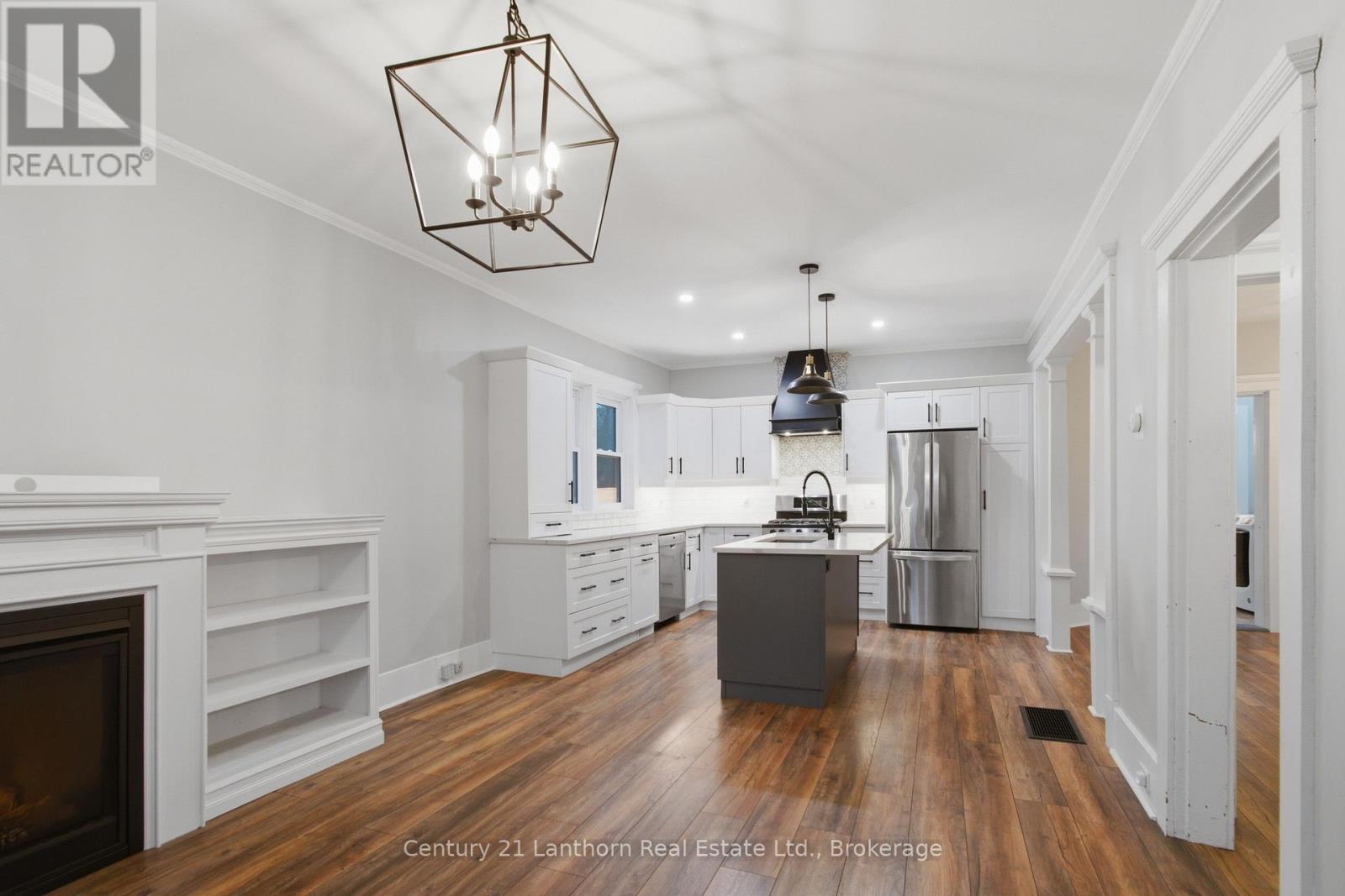 320 GRAND ROAD - 16