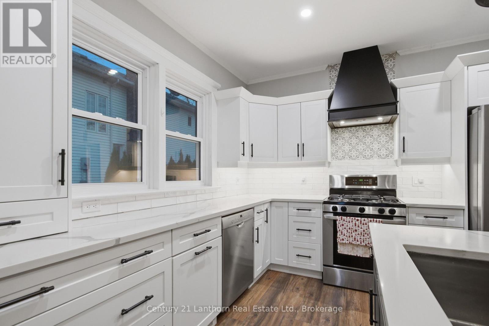 320 GRAND ROAD - 13