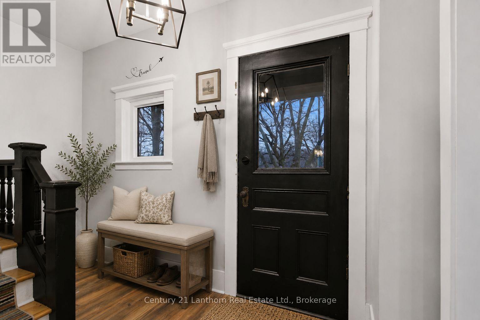 320 GRAND ROAD - 5