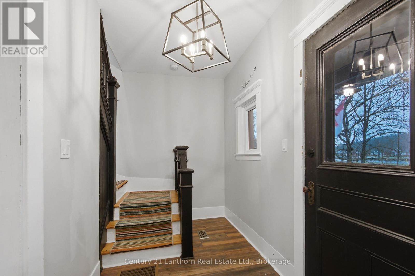 320 GRAND ROAD - 7