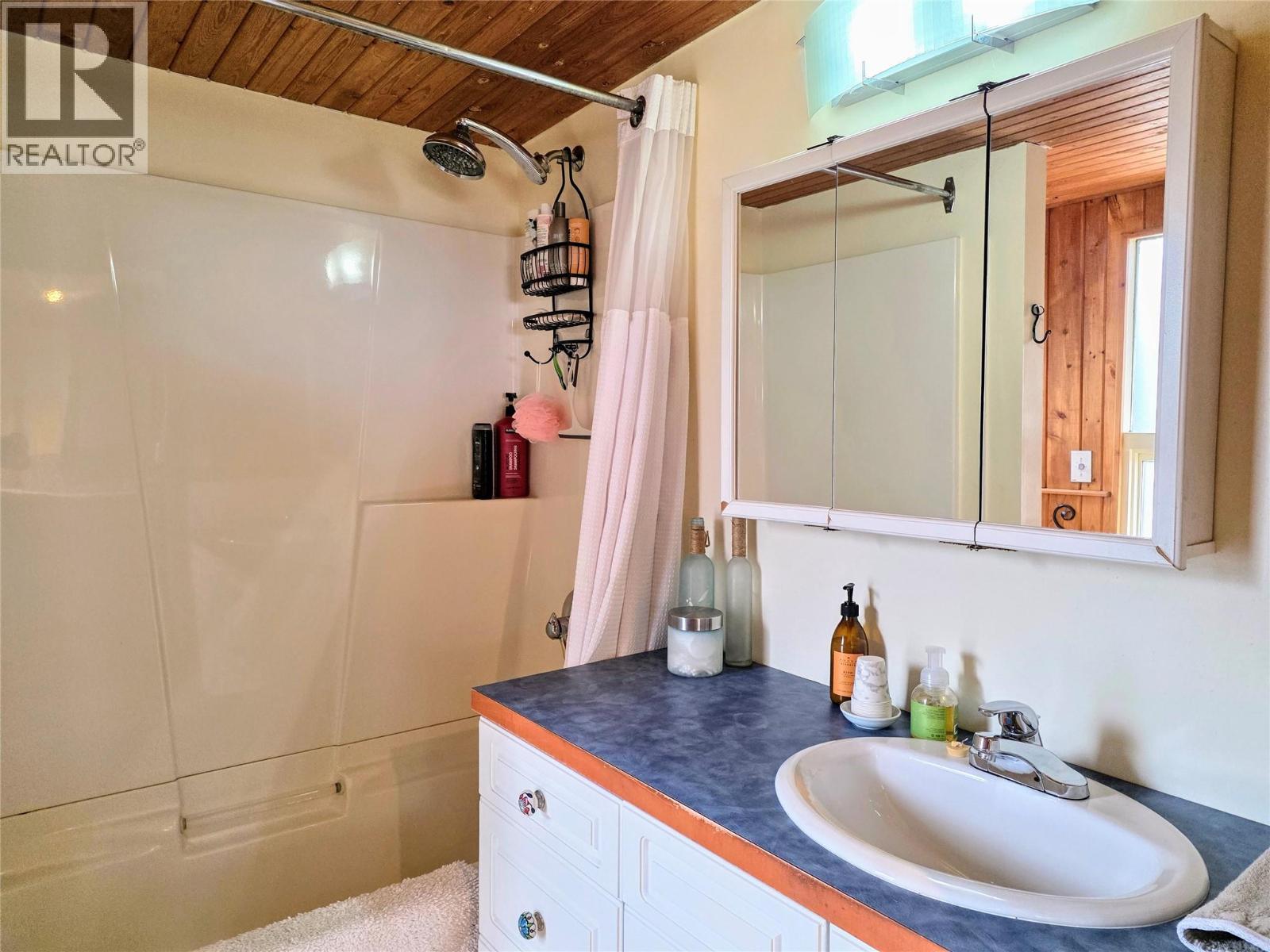 2110 13th Avenue, Invermere