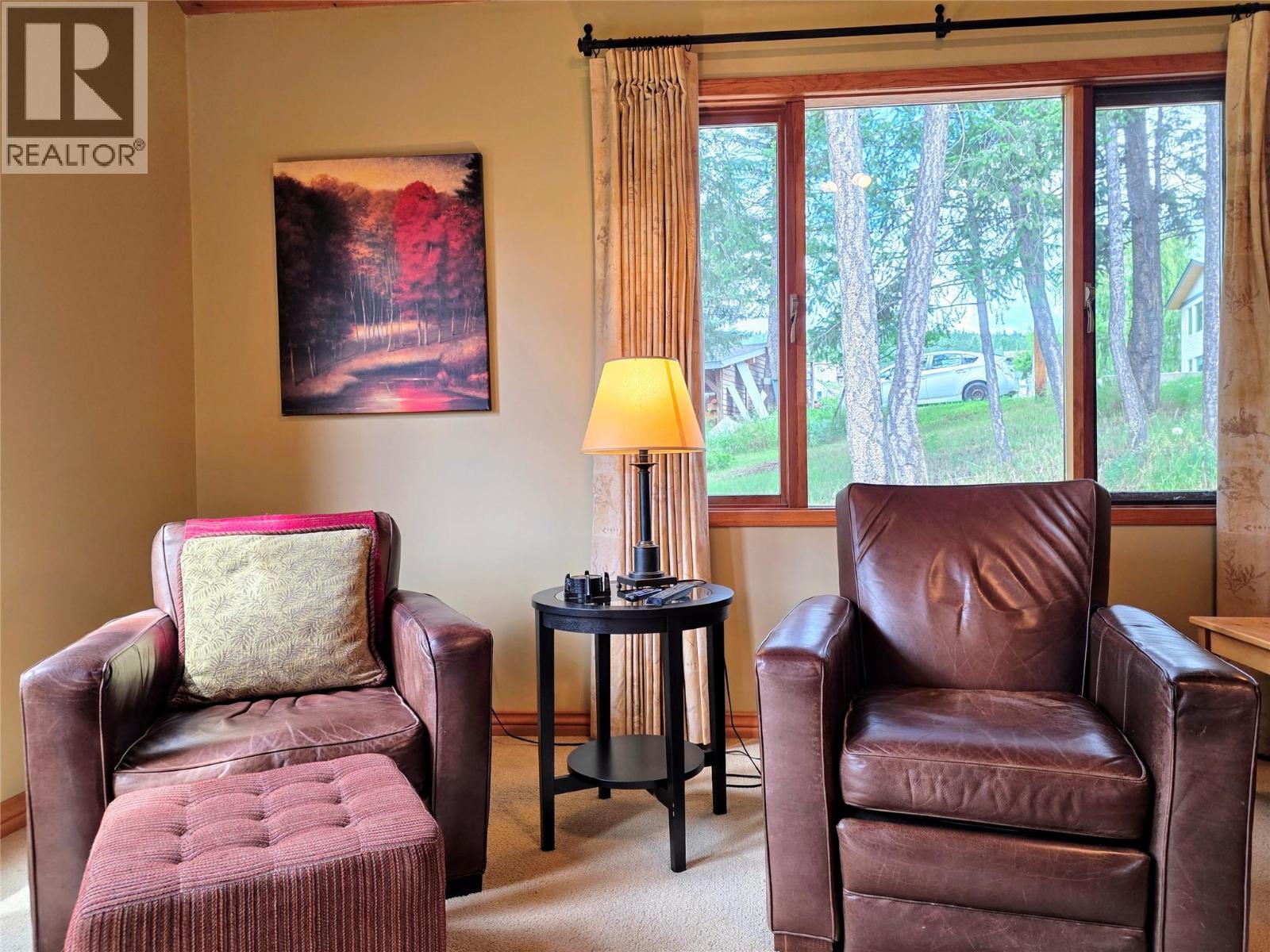 2110 13th Avenue, Invermere