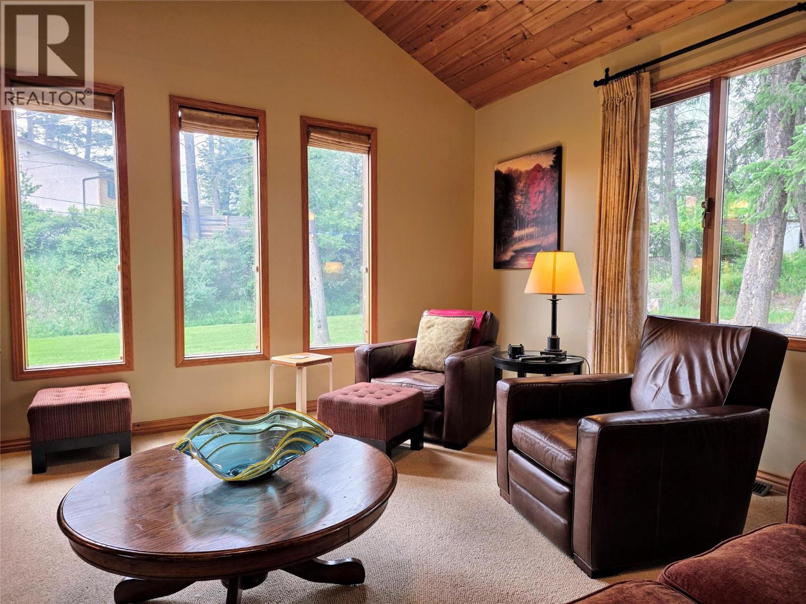 2110 13th Avenue, Invermere