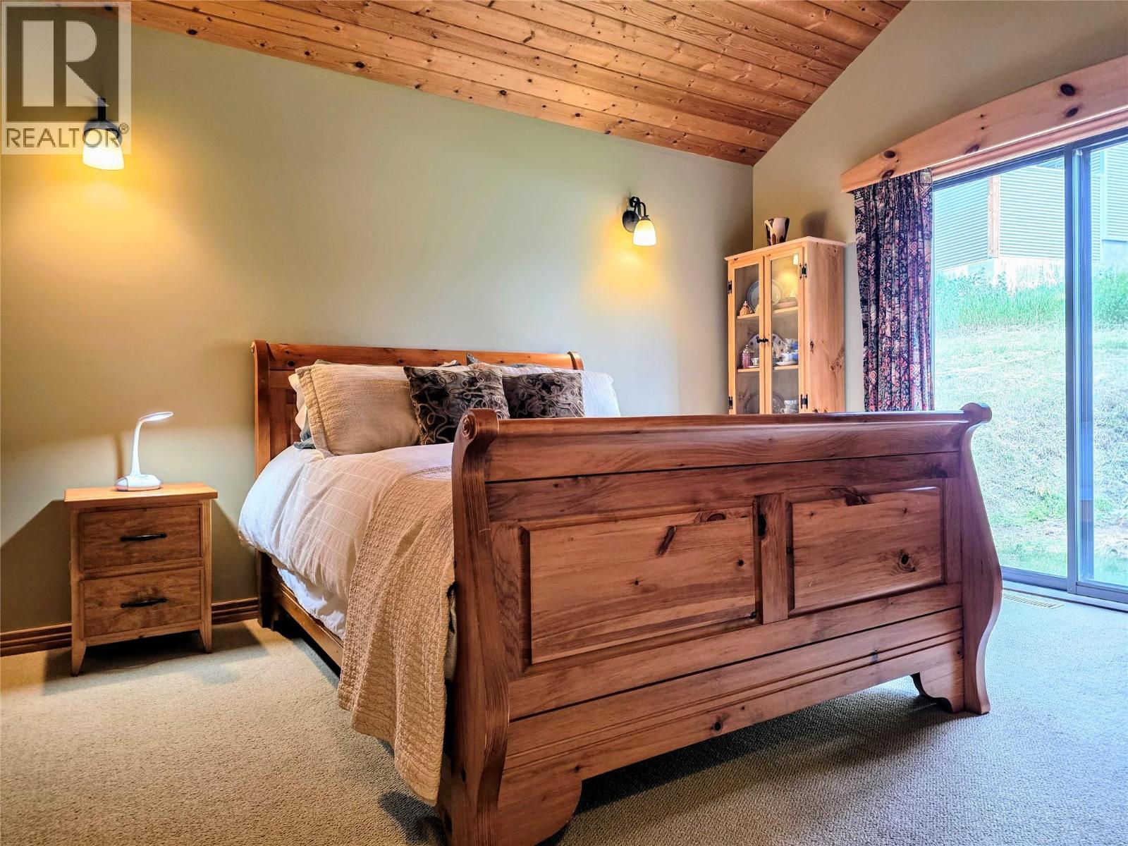 2110 13th Avenue, Invermere