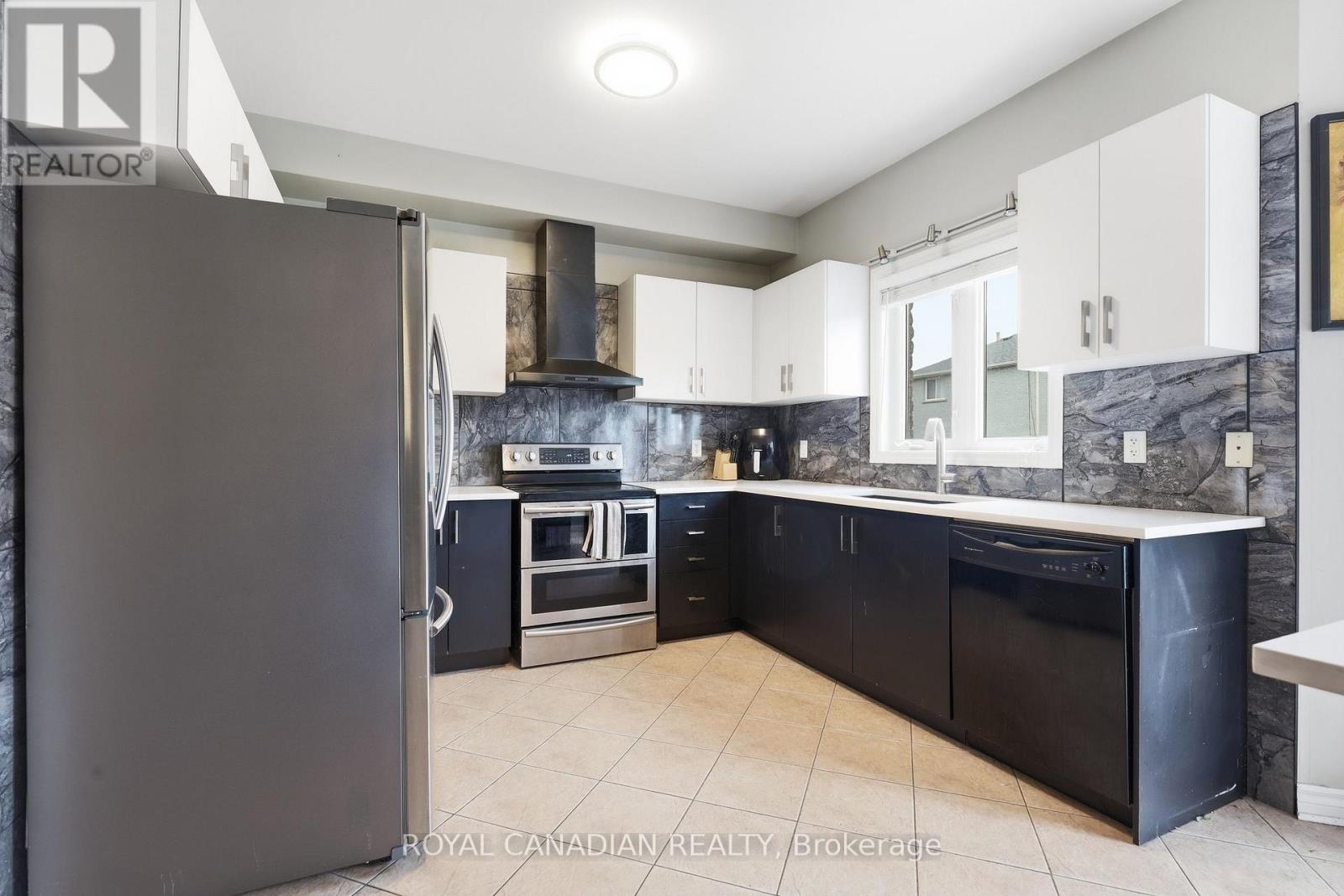 264 COUNTRY LANE - Image 9