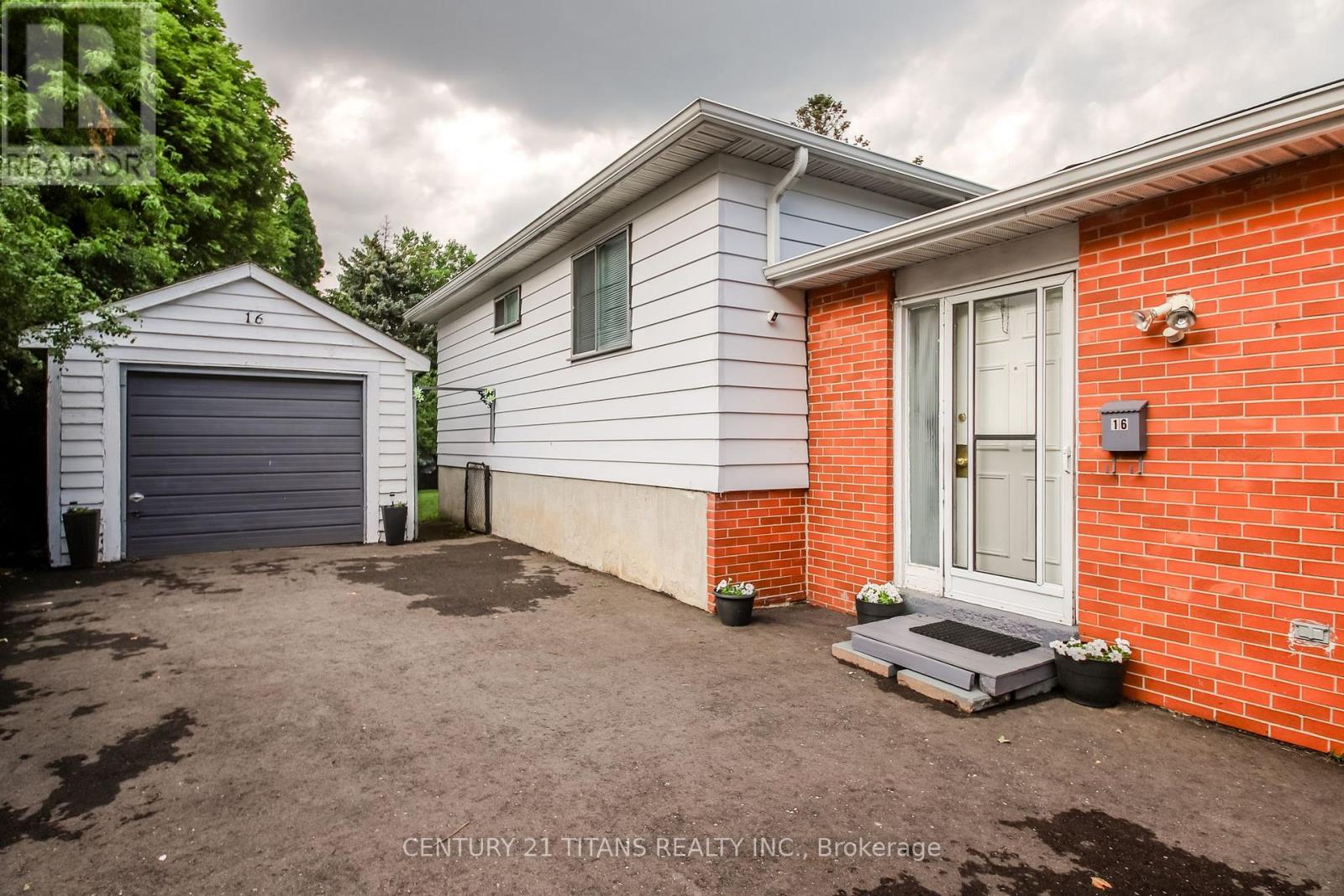 16 PROUD GROVE - Image 38