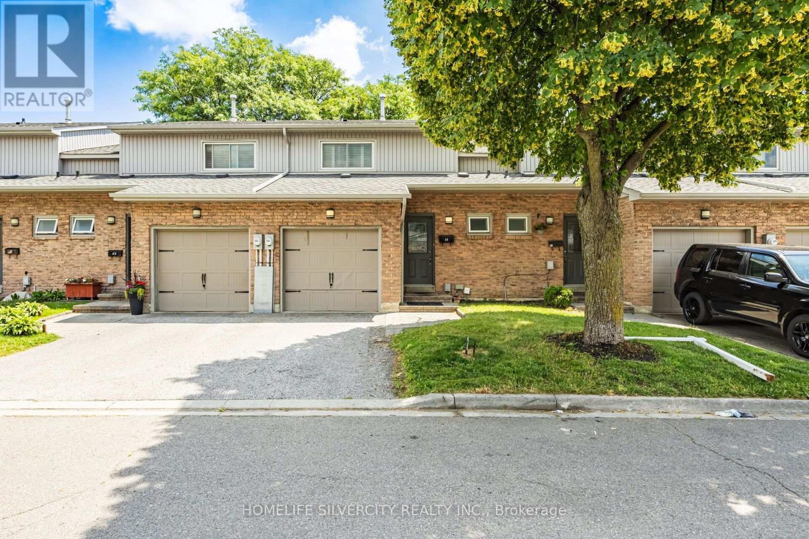 #64 399 VODDEN STREET E - 2