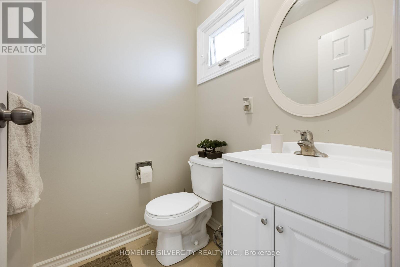 #64 399 VODDEN STREET E - 23