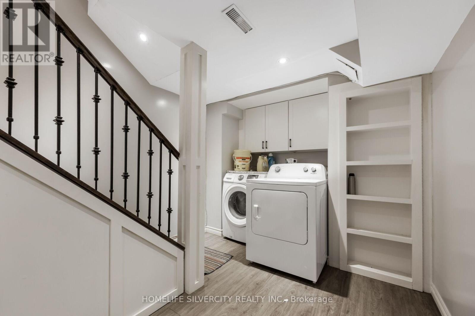 #64 399 VODDEN STREET E - 40