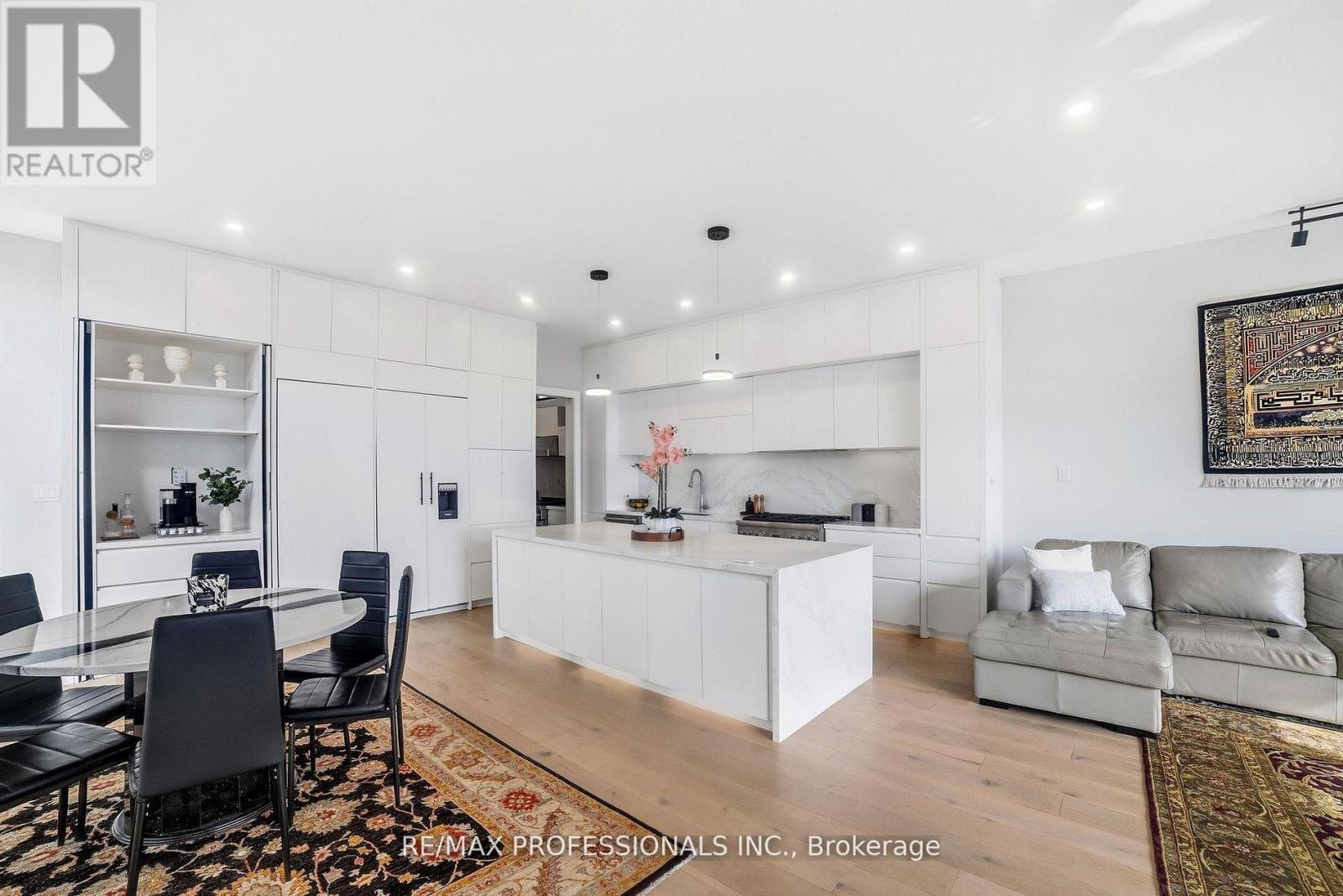 2206 UTLEY ROAD - 12