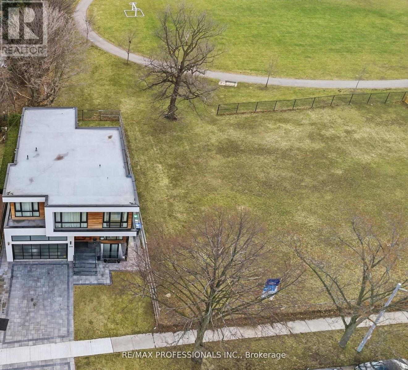 2206 UTLEY ROAD - 48
