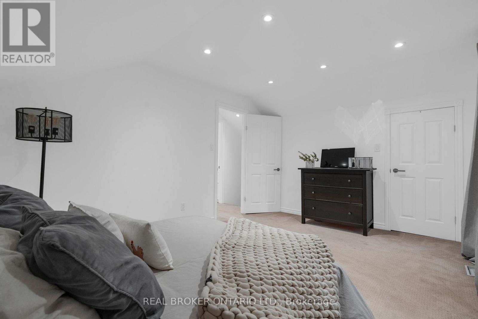 17265 50 HIGHWAY - Image 17