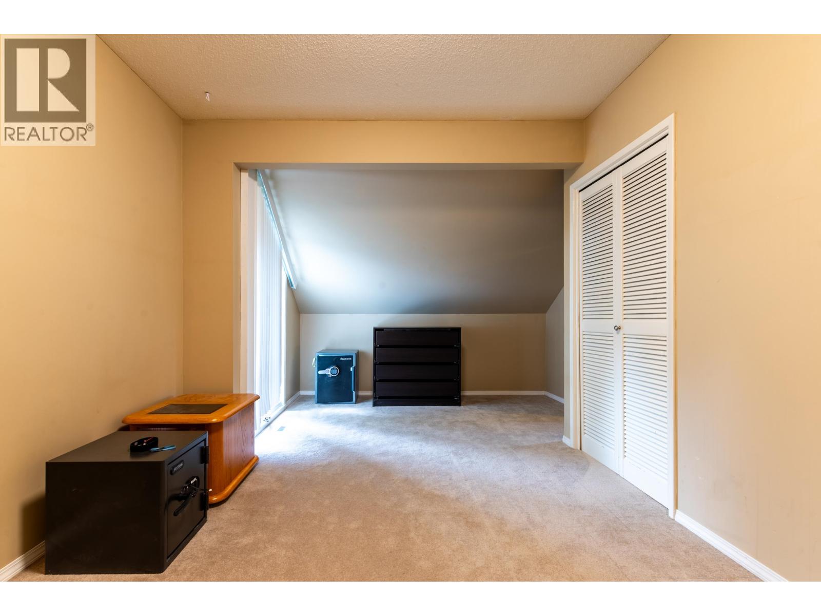 1625 GILLETT STREET - 24