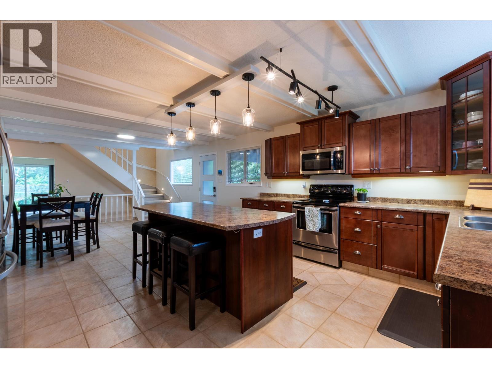 1625 GILLETT STREET - 5
