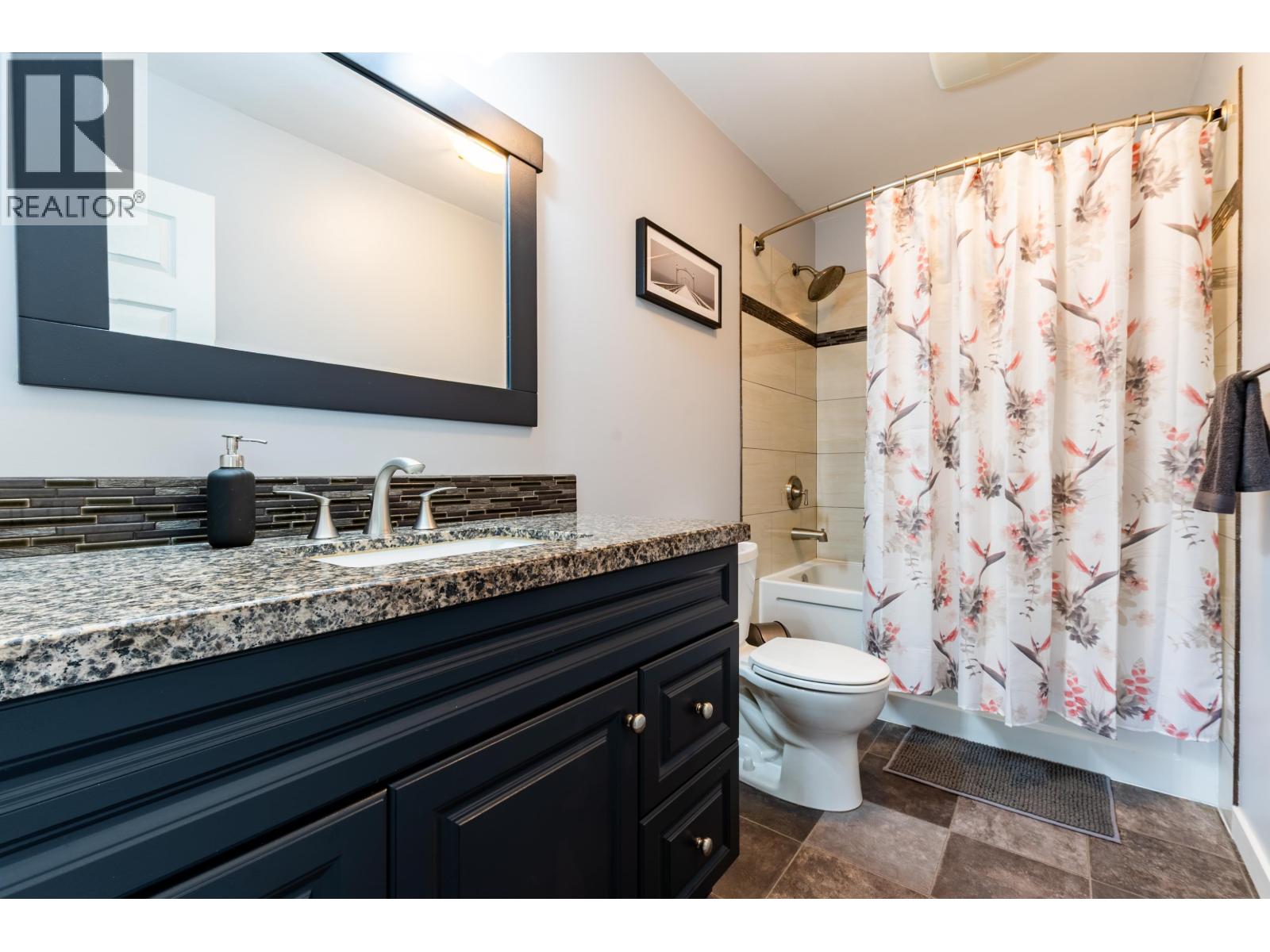 1625 GILLETT STREET - 26