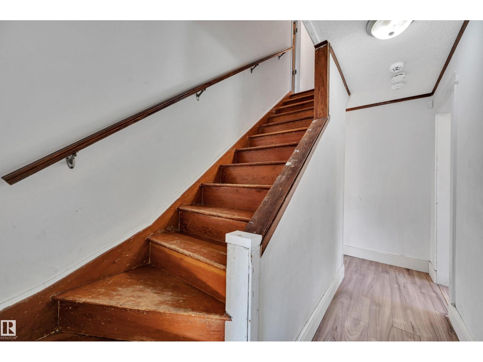 11719 91 ST NW - 17