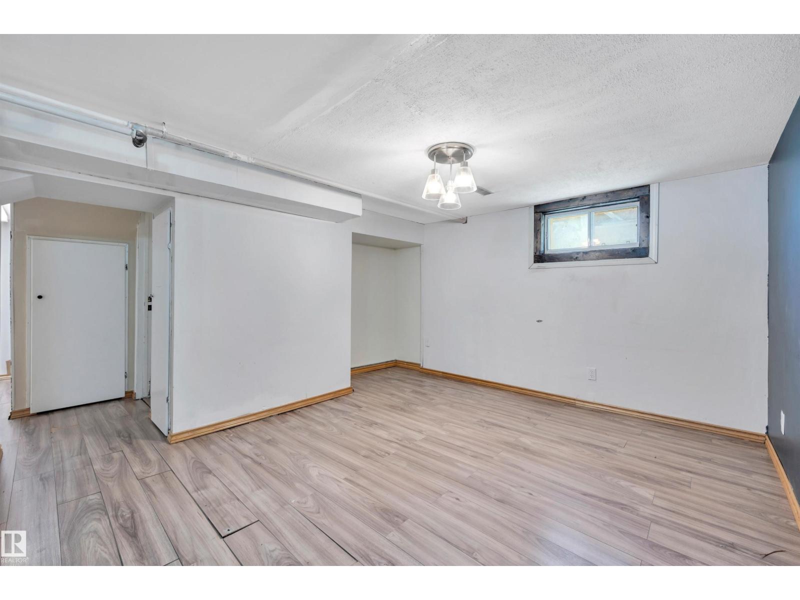 11719 91 ST NW - 24