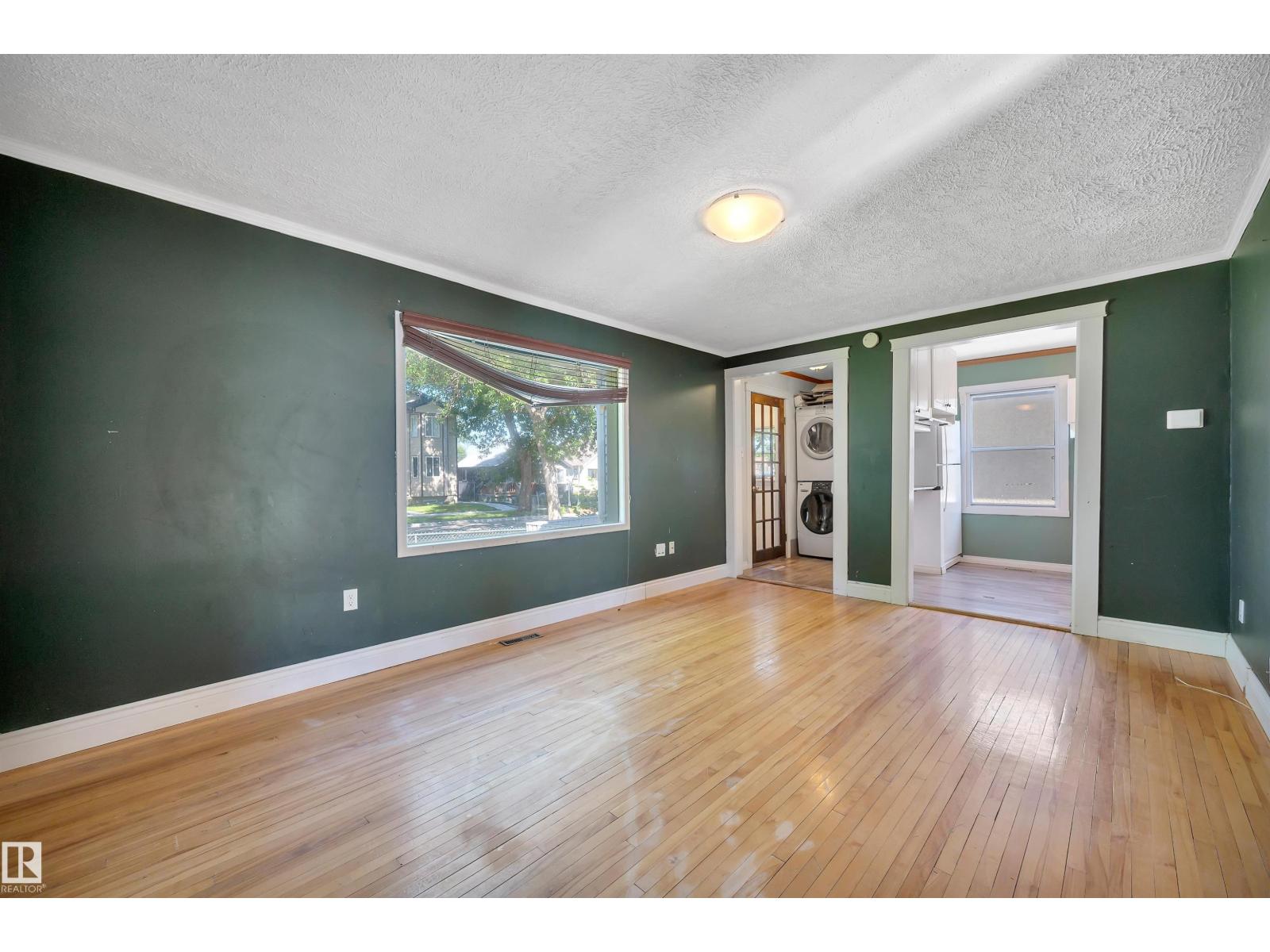 11719 91 ST NW - 10