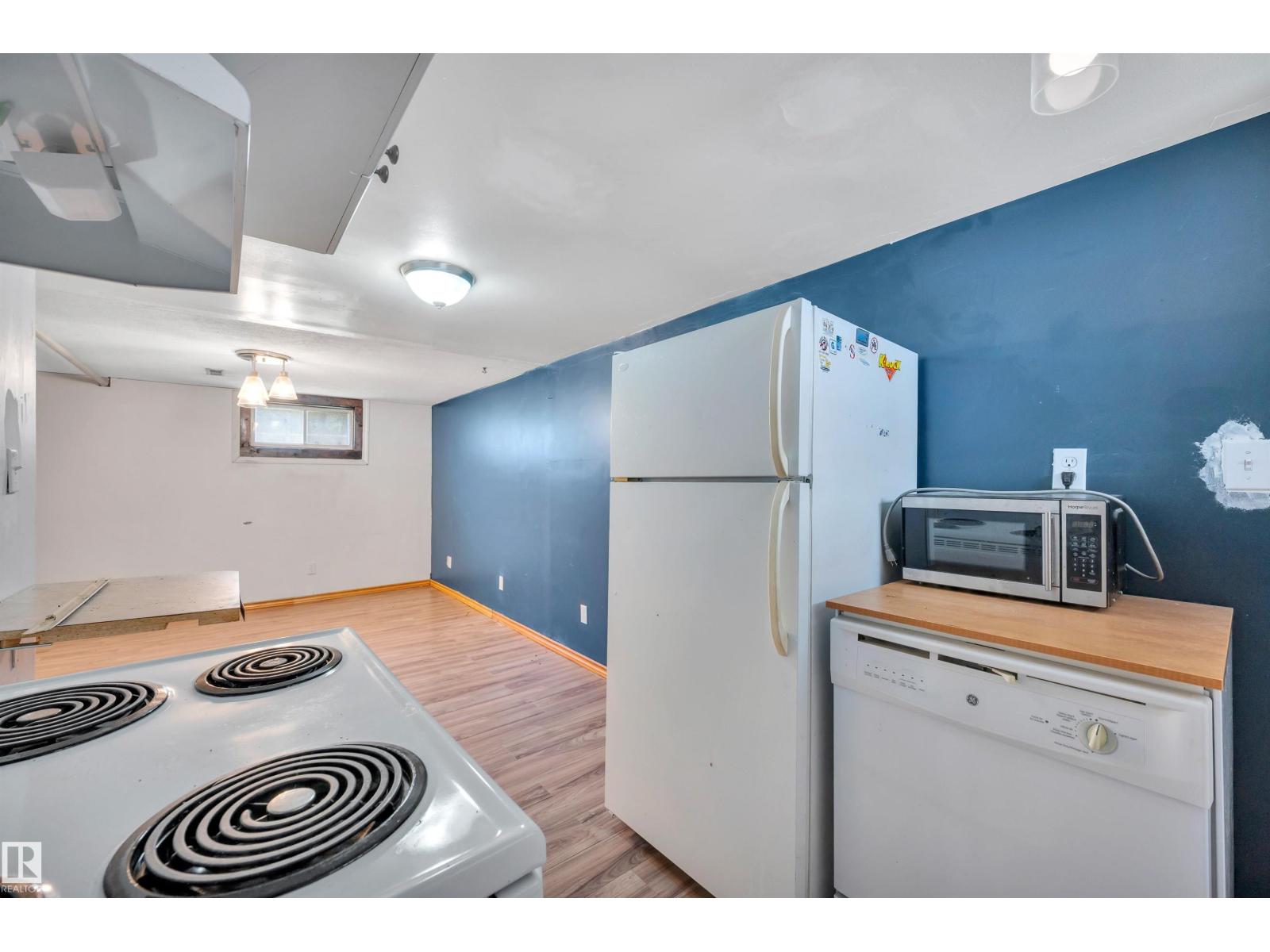 11719 91 ST NW - 28