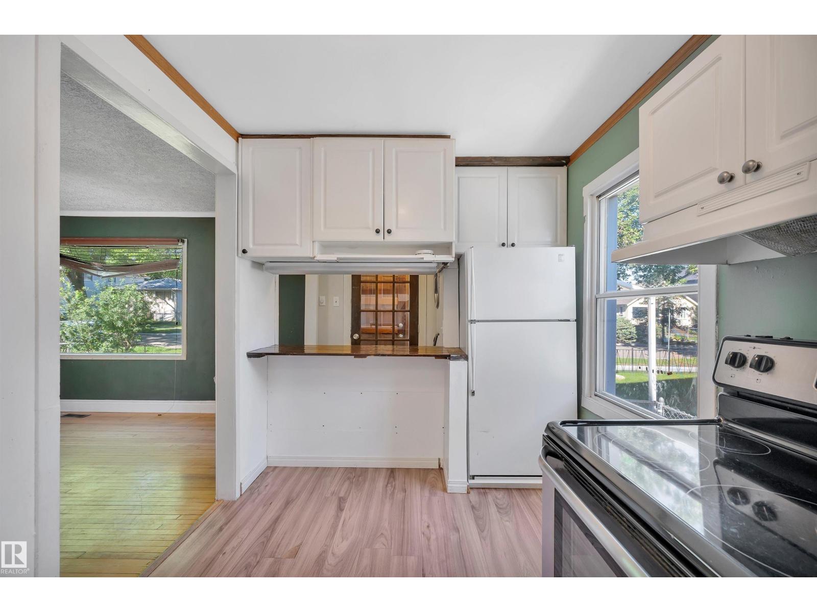 11719 91 ST NW - 8