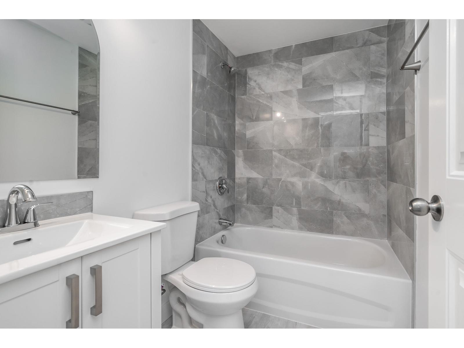 47 26892 FRASER HIGHWAY, Langley