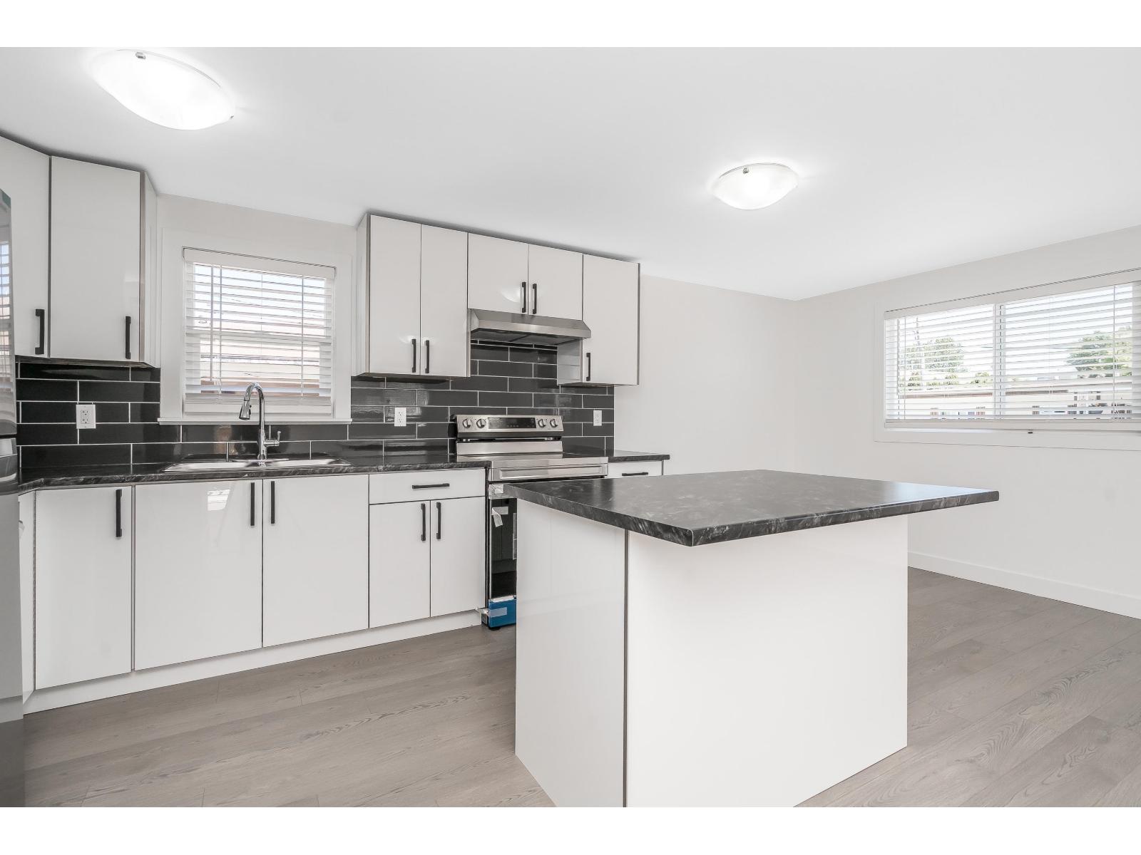 47 26892 FRASER HIGHWAY, Langley