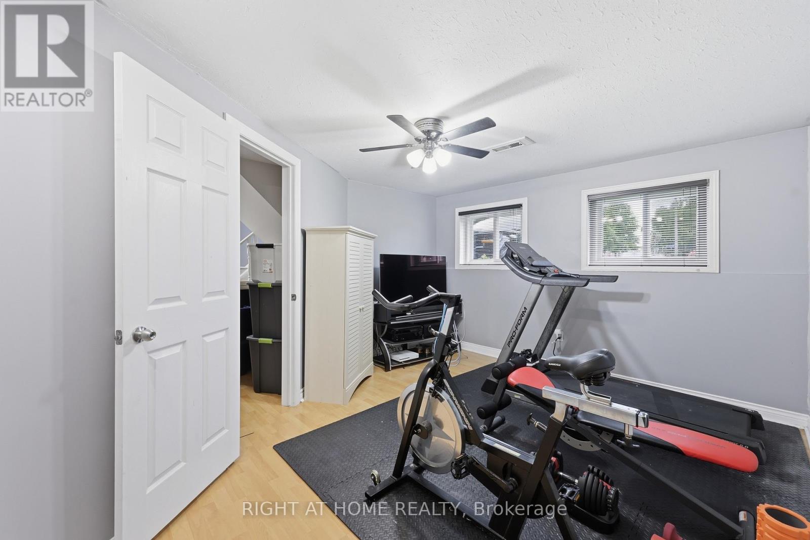 5709 DEERBROOK STREET - Image 20