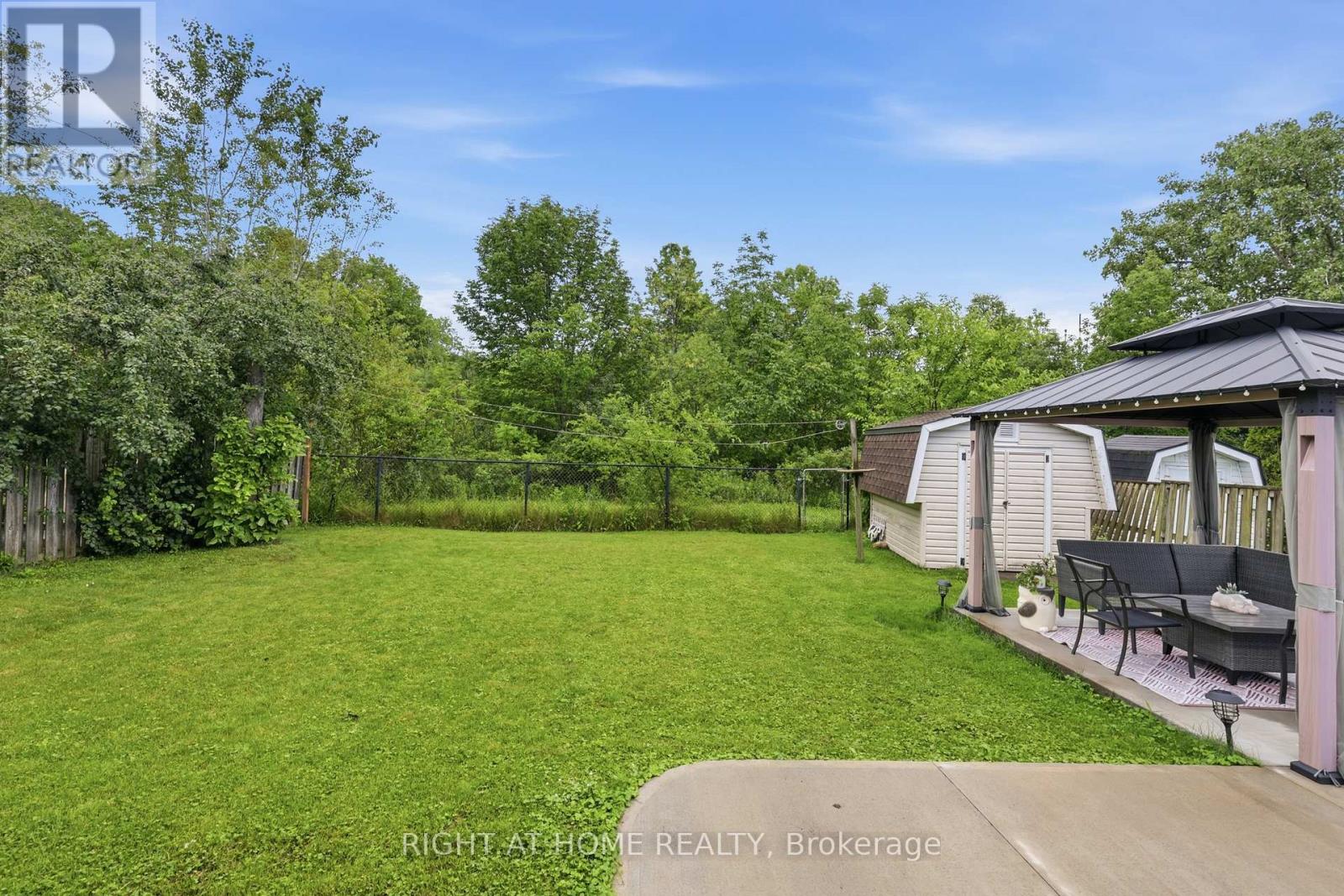5709 DEERBROOK STREET - Image 29
