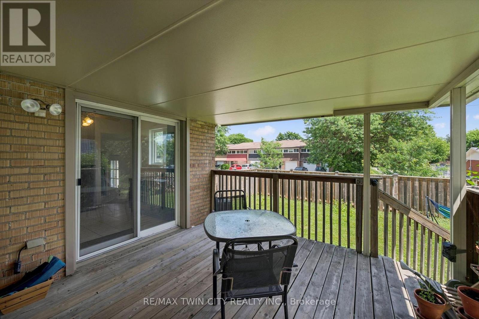 129 FLORENCE AVENUE - 39