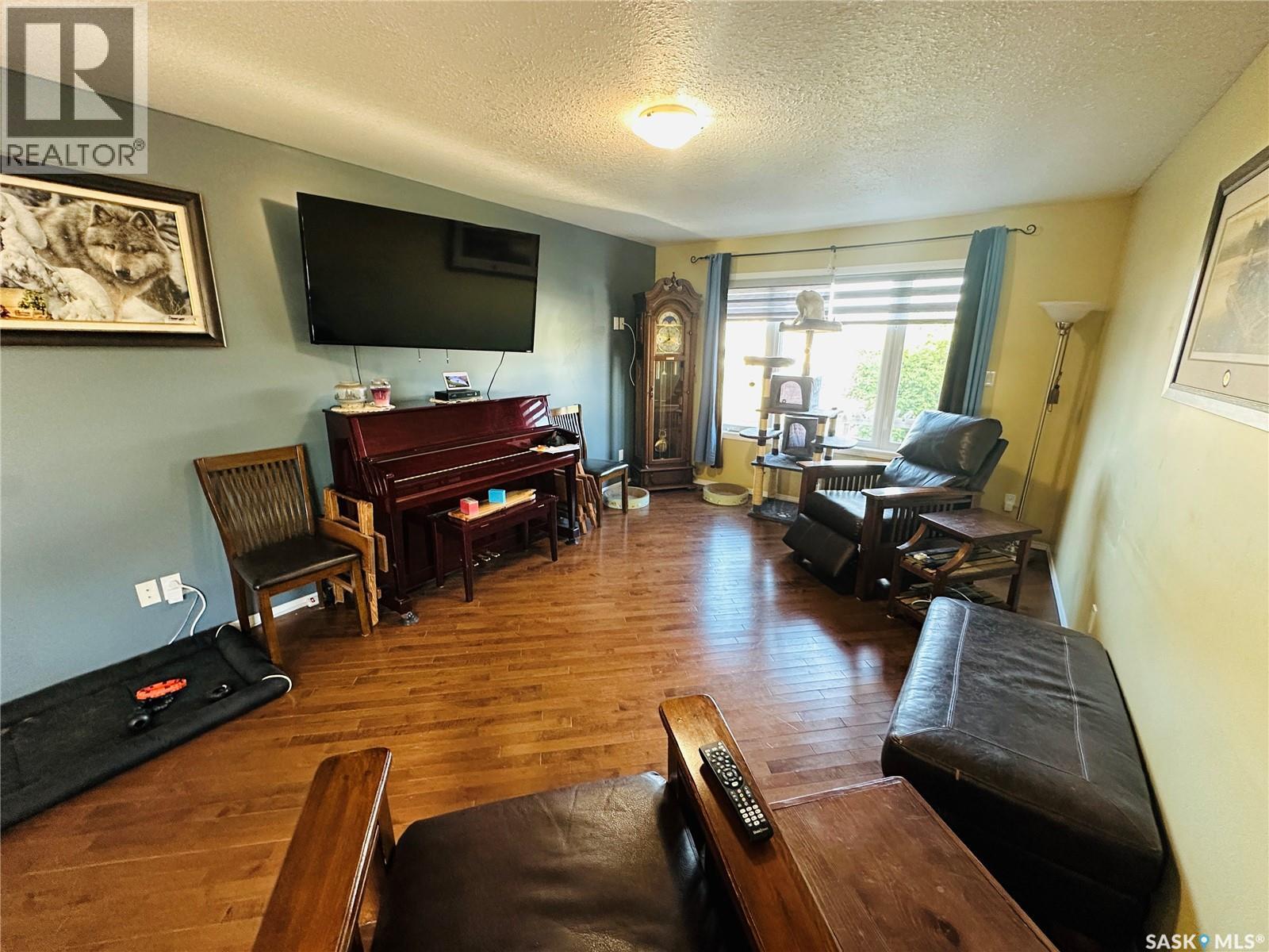 623 Forester CRESCENT - 4