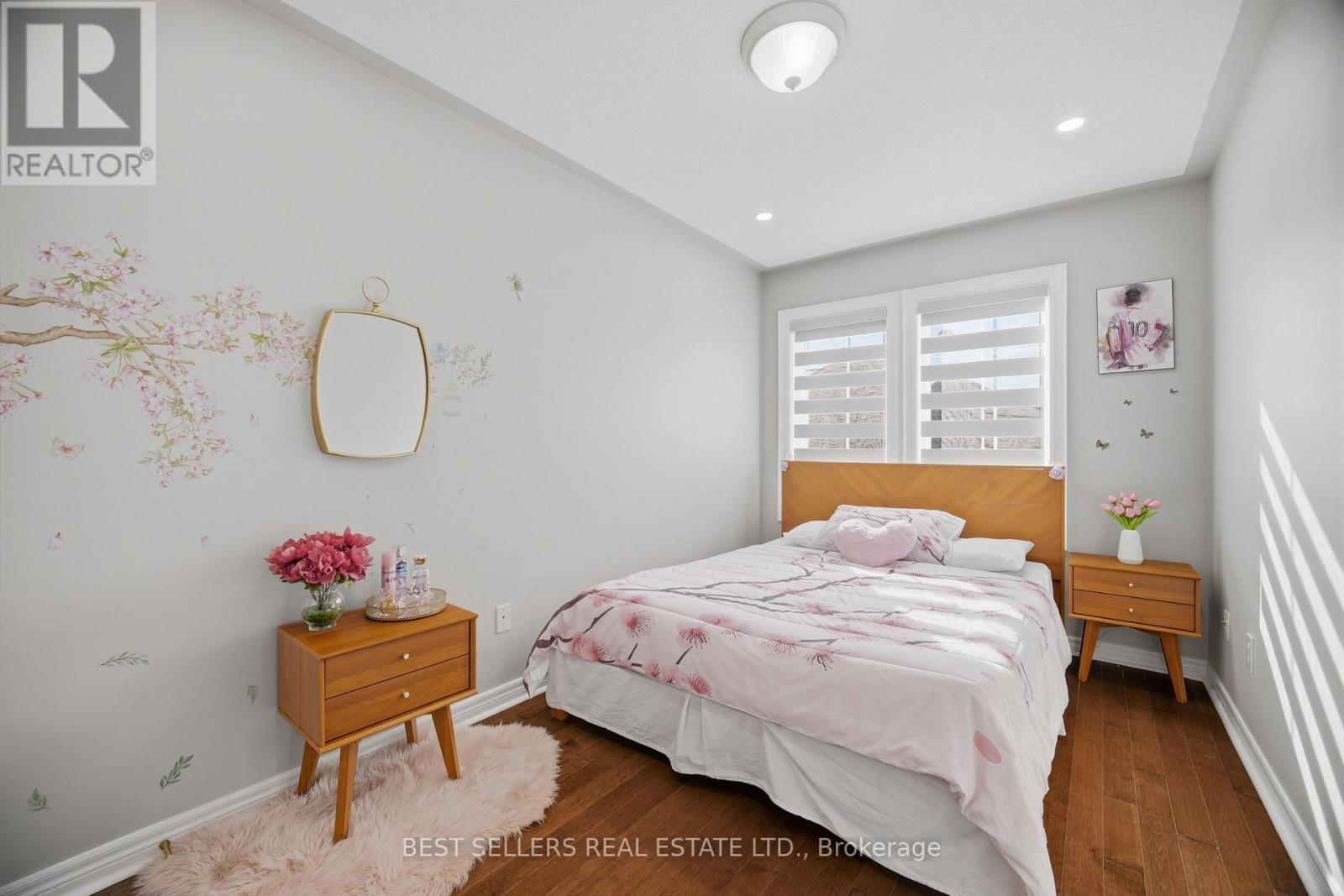 3252 SUNLIGHT STREET - 28