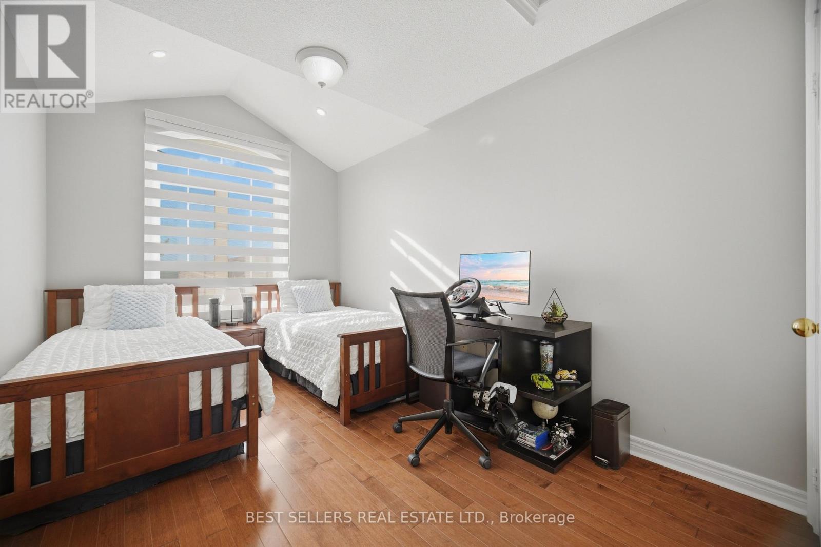 3252 SUNLIGHT STREET - 27