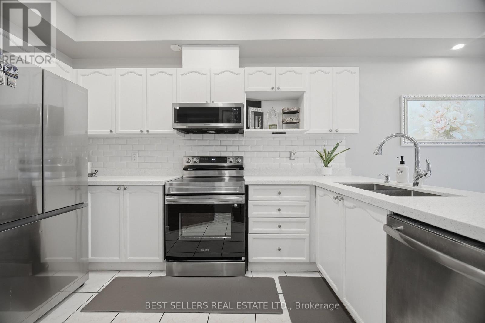 3252 SUNLIGHT STREET - 12