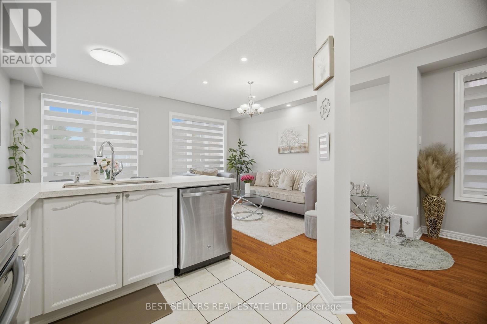 3252 SUNLIGHT STREET - 14