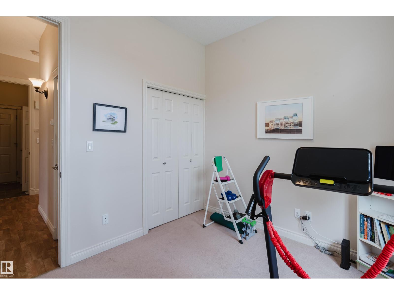 #6 12504 15 AV SW — photo 26