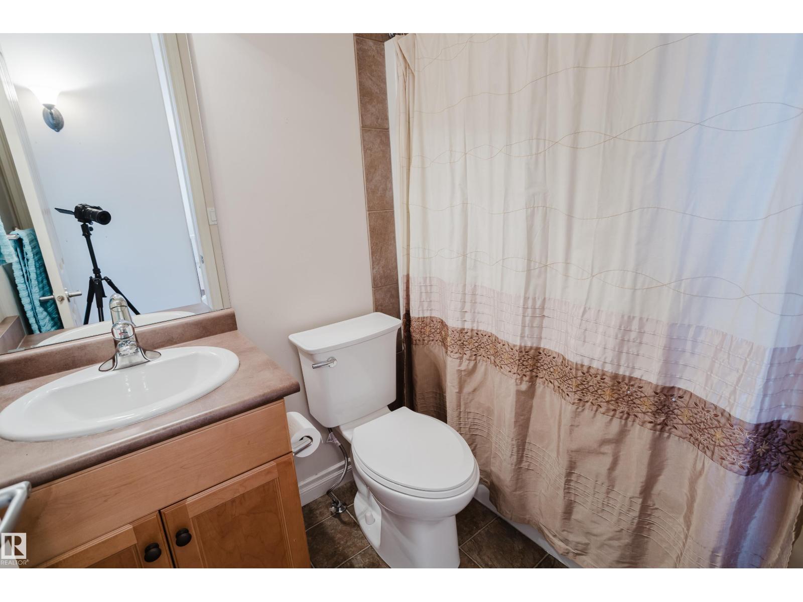 #6 12504 15 AV SW — photo 27