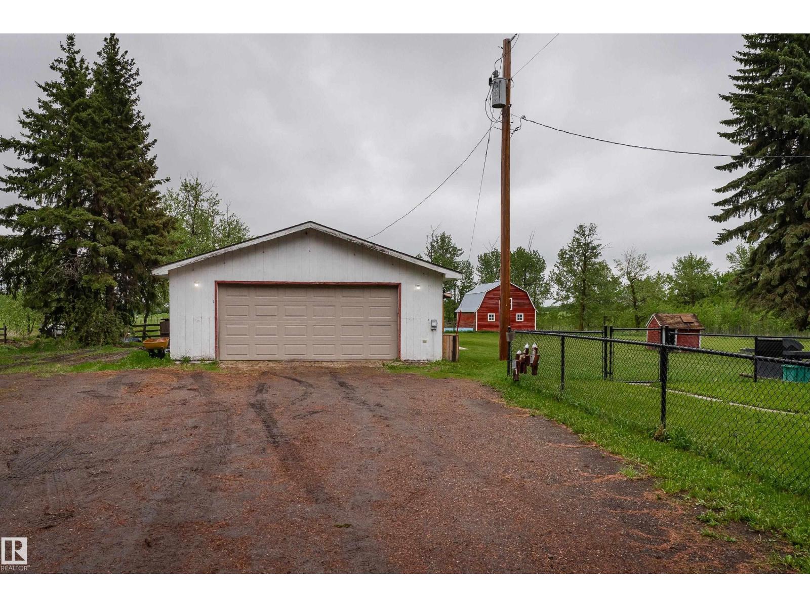 531031 Range Road 195 - 4