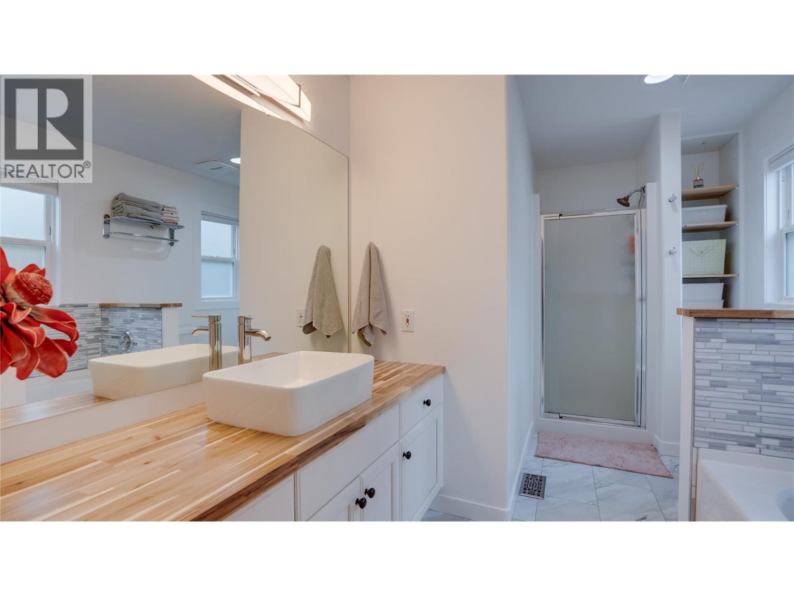 7701 Okanagan Landing Road Unit# 13, Vernon