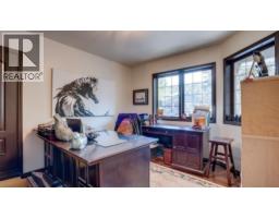 5775 Deadpine Drive, Kelowna, BC V1P1A3 Photo 40