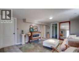 5775 Deadpine Drive, Kelowna, BC V1P1A3 Photo 52
