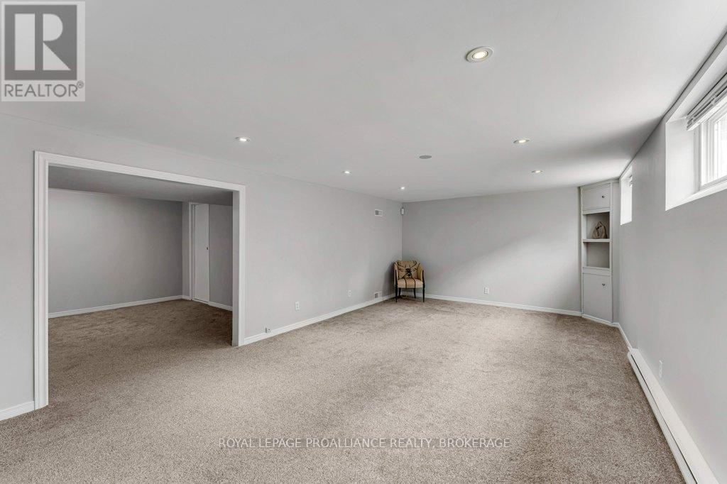 302 ARROWHEAD PLACE - 37