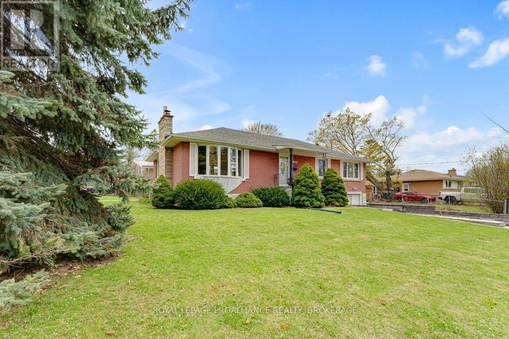 302 ARROWHEAD PLACE - 3