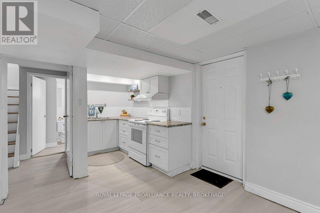 302 ARROWHEAD PLACE - 33