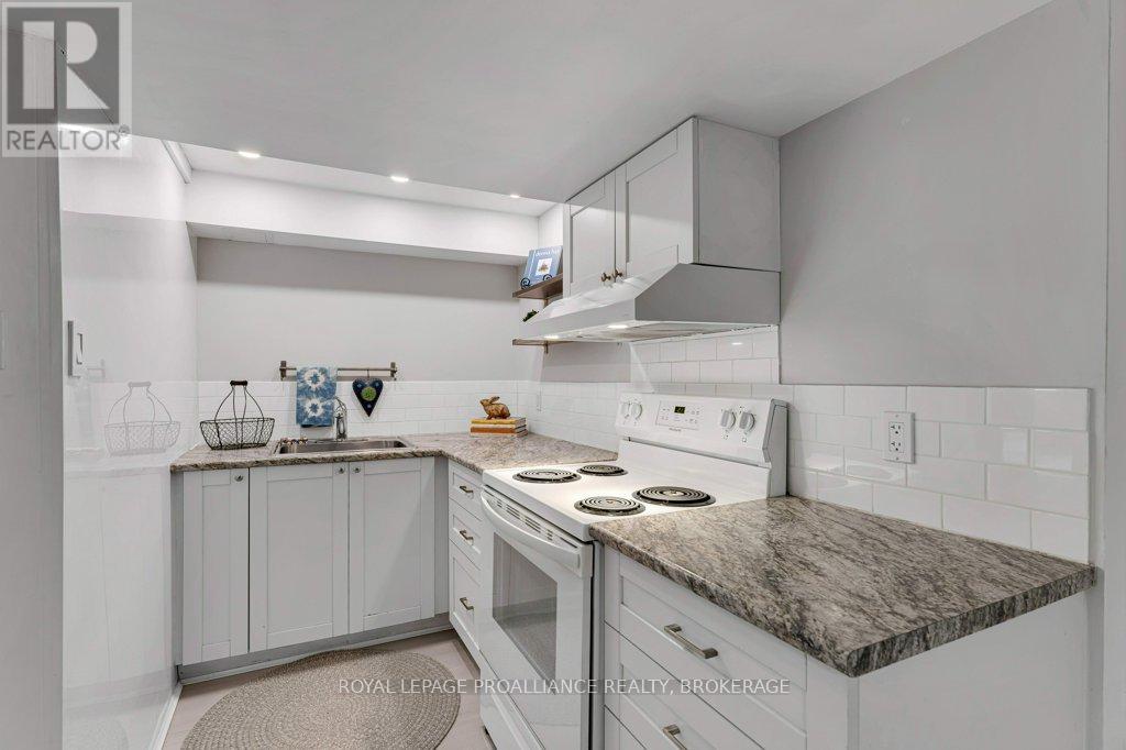 302 ARROWHEAD PLACE - 32