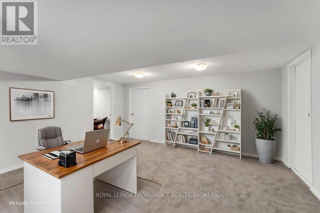 302 ARROWHEAD PLACE - 35