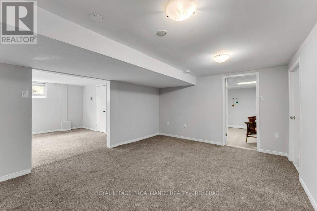 302 ARROWHEAD PLACE - 36