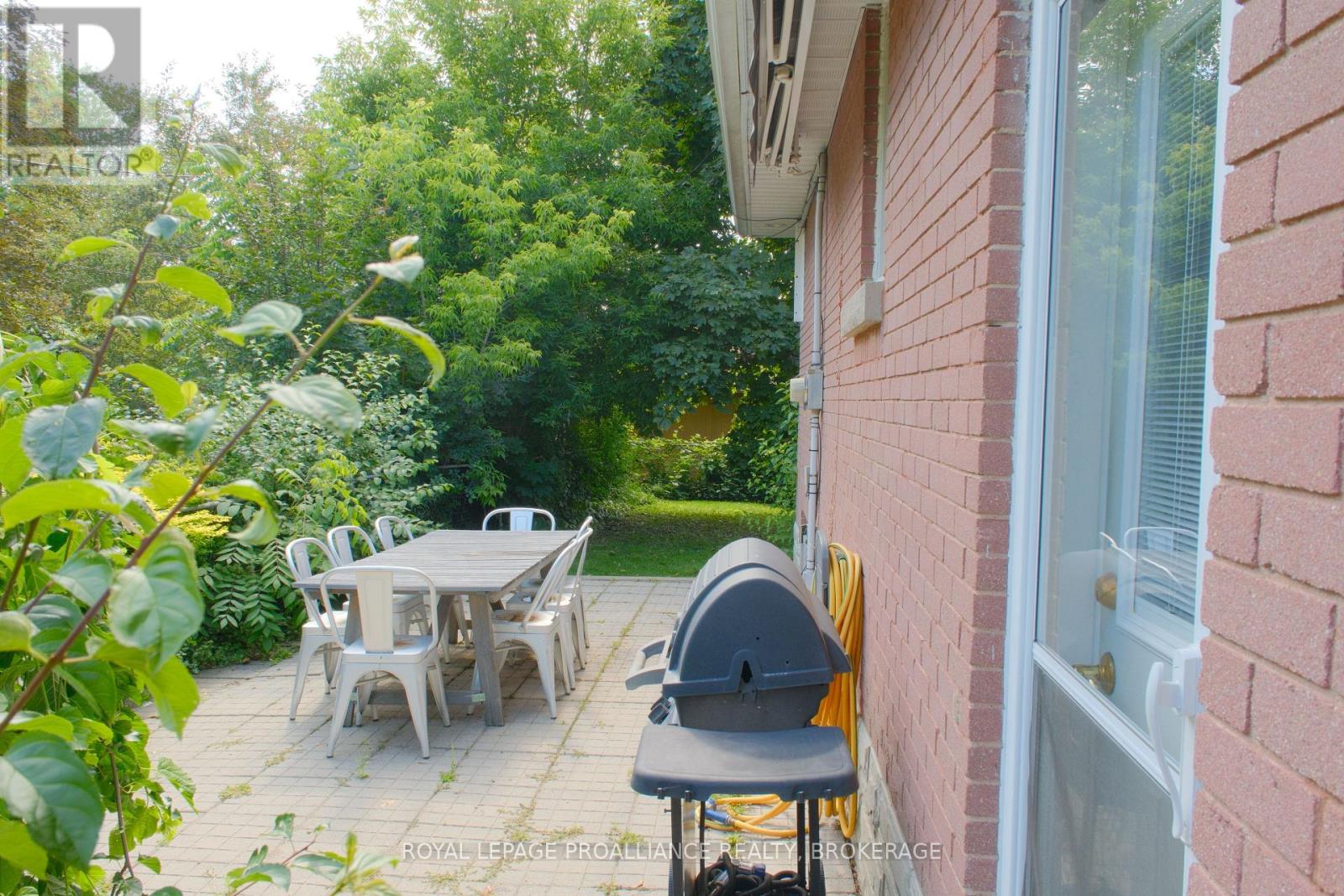 302 ARROWHEAD PLACE - 38