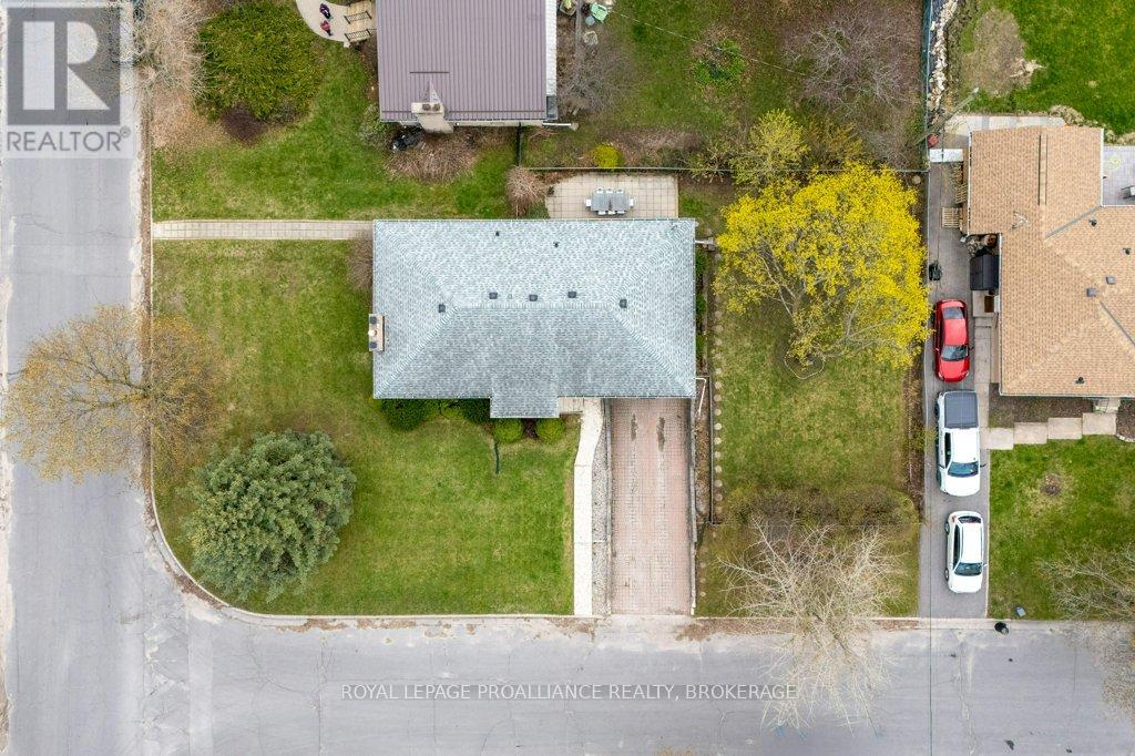302 ARROWHEAD PLACE - 6