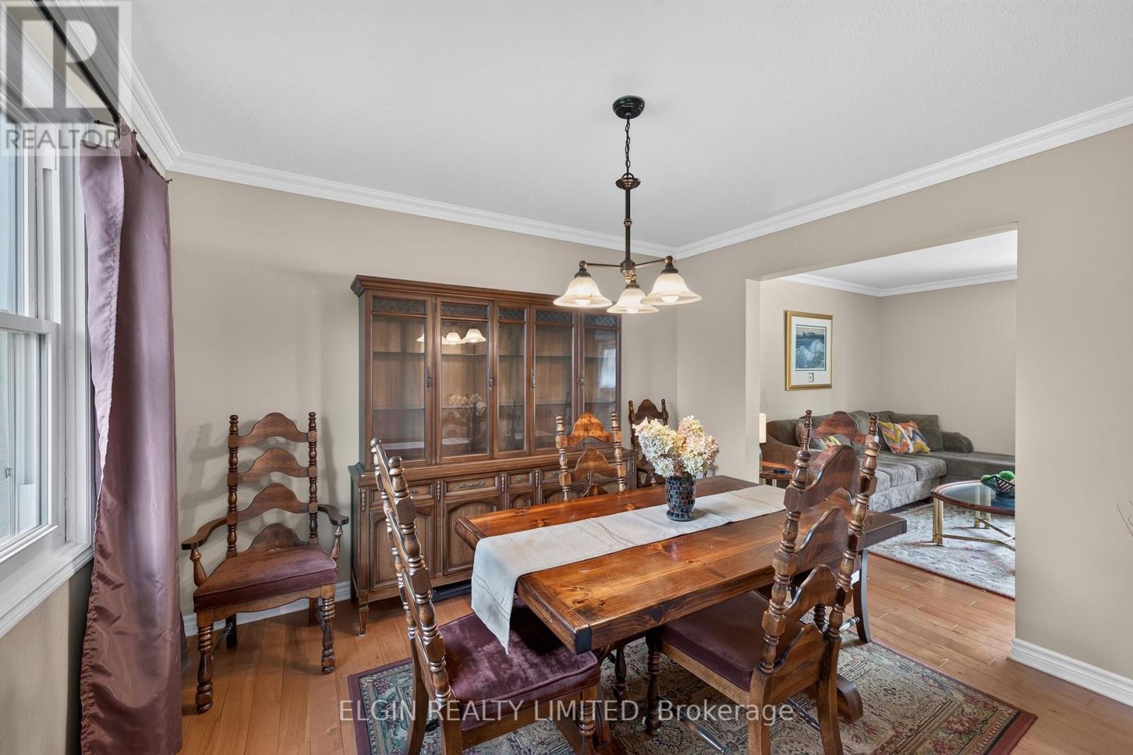 41 LUTON CRESCENT - 19