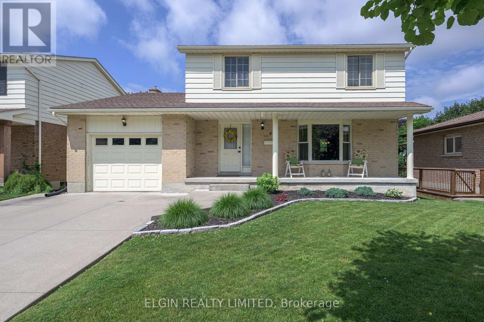 41 LUTON CRESCENT - 2